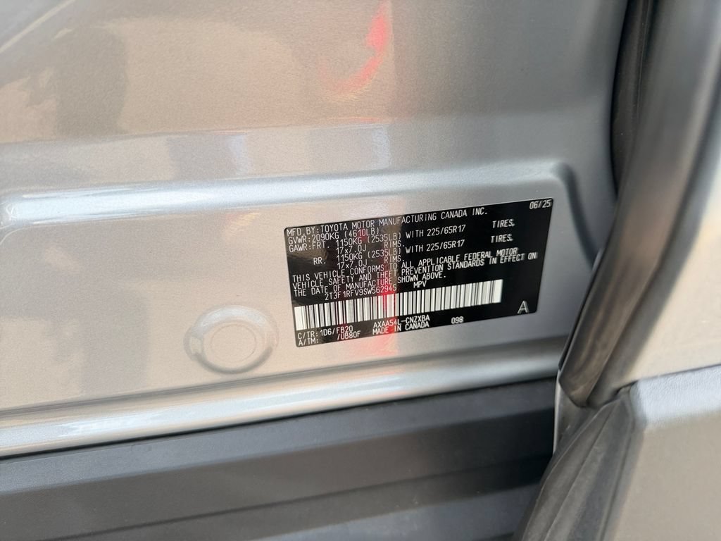 Used 2025 Toyota RAV4 LE AWD/4WD image 29