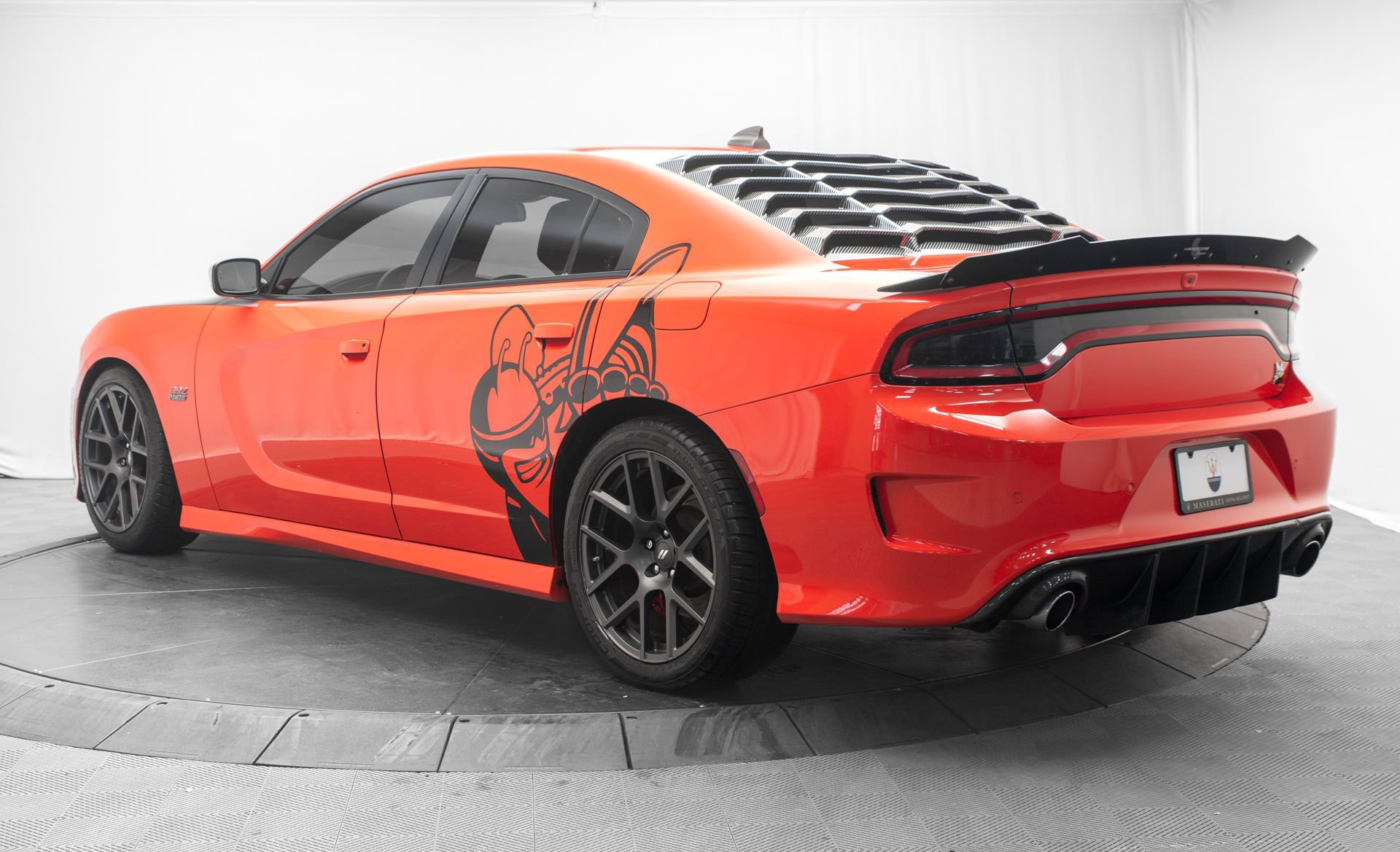 Used 2017 Dodge Charger R/T Scat Pack w/ Beats Audio Group RWD image 5