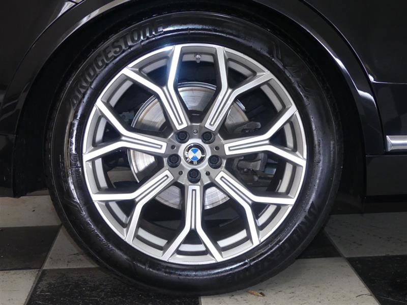 Used 2024 BMW X7 xDrive40i w/ Climate Comfort Package AWD/4WD image 45