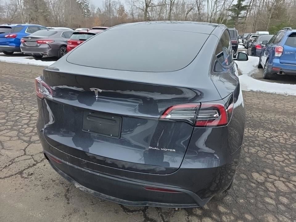Used 2024 Tesla Model Y Long Range image 7