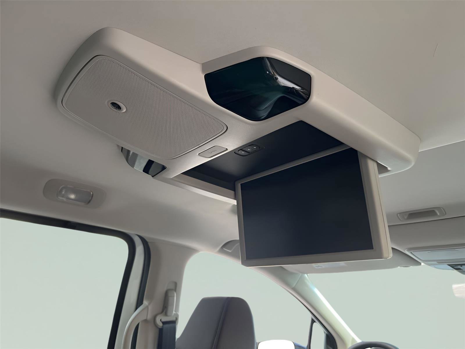 Used 2025 Honda Odyssey Elite image 34