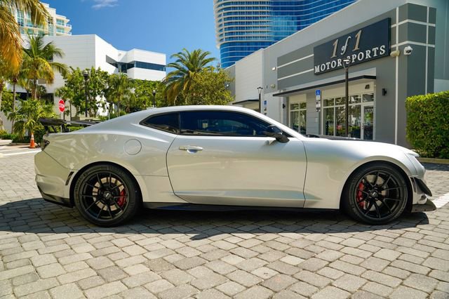 Used 2019 Chevrolet Camaro ZL1 image 33