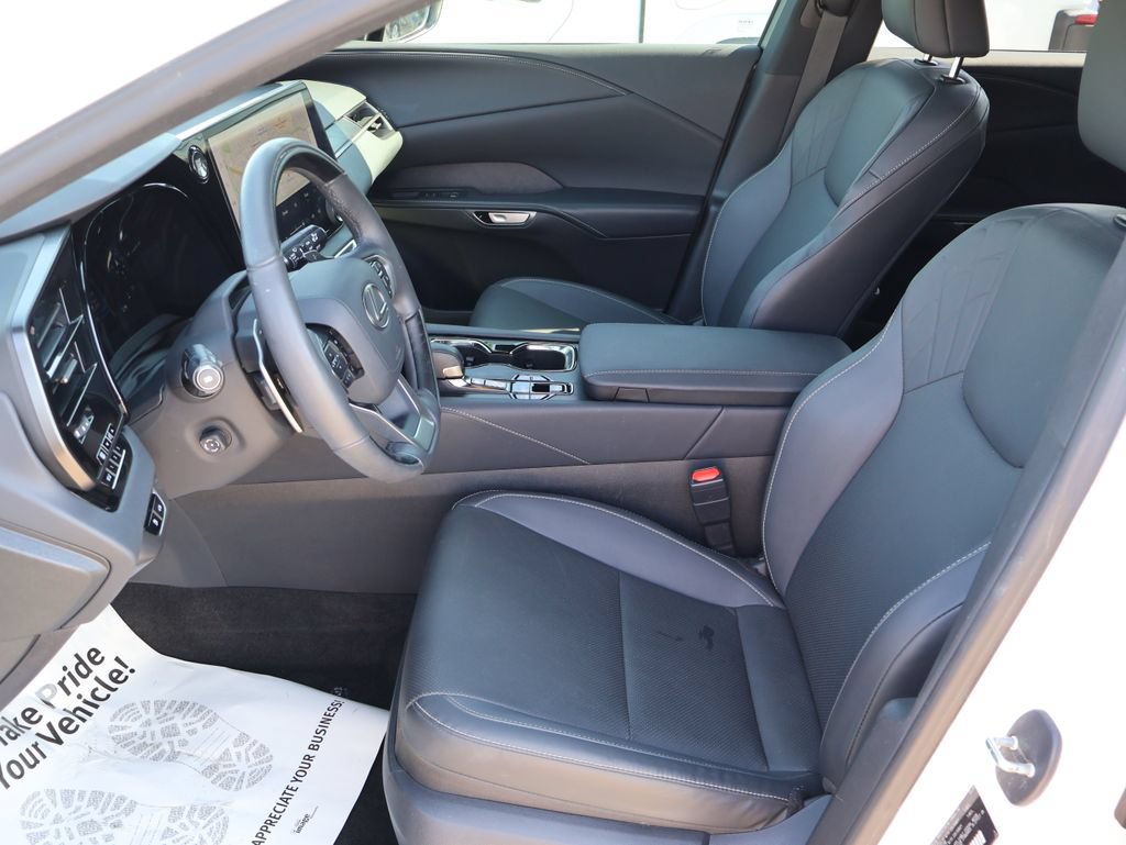 Used 2025 Lexus RX 350 F Sport w/ Convenience Package AWD/4WD image 22