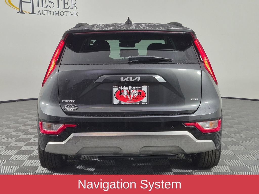 Used 2023 Kia Niro EX Touring FWD image 6