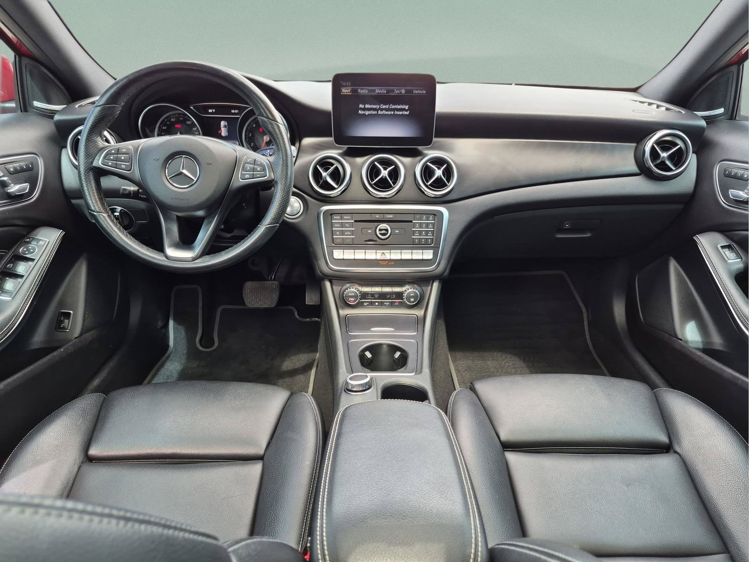Used 2019 Mercedes-Benz GLA 250 4MATIC image 31