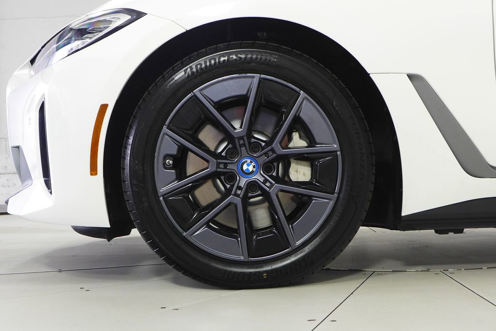Certified 2023 BMW i4 eDrive35 RWD image 5