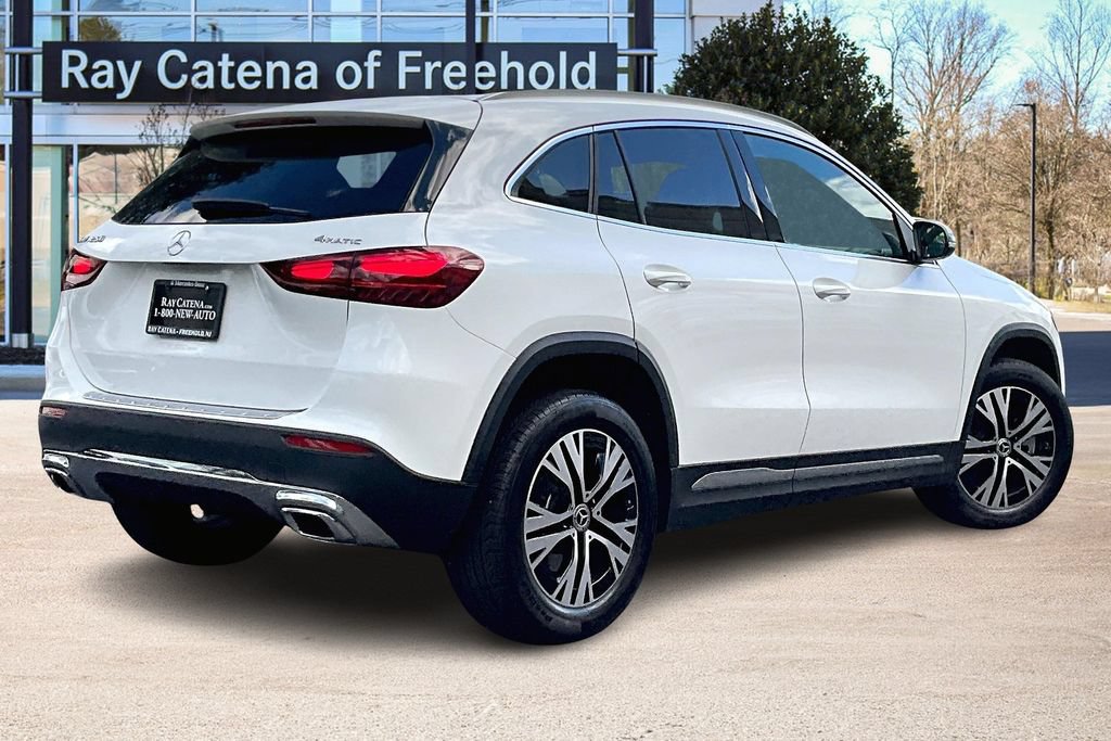 Certified 2025 Mercedes-Benz GLA 250 4MATIC image 2