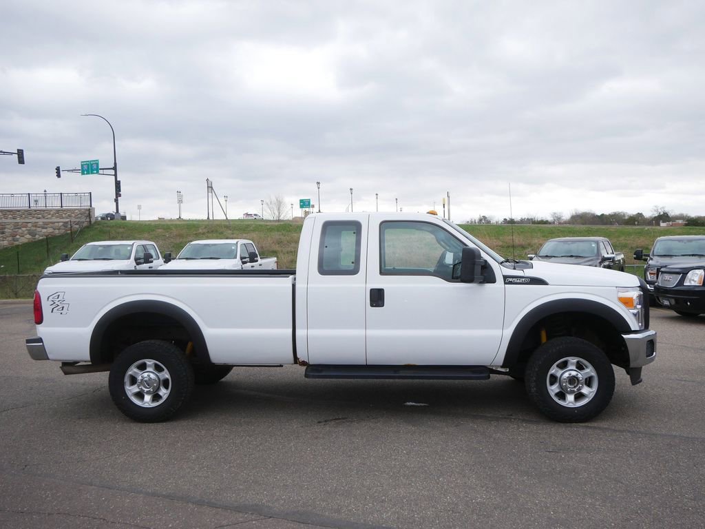 Used 2016 Ford F250 XL w/ XL Appearance Package AWD/4WD image 4