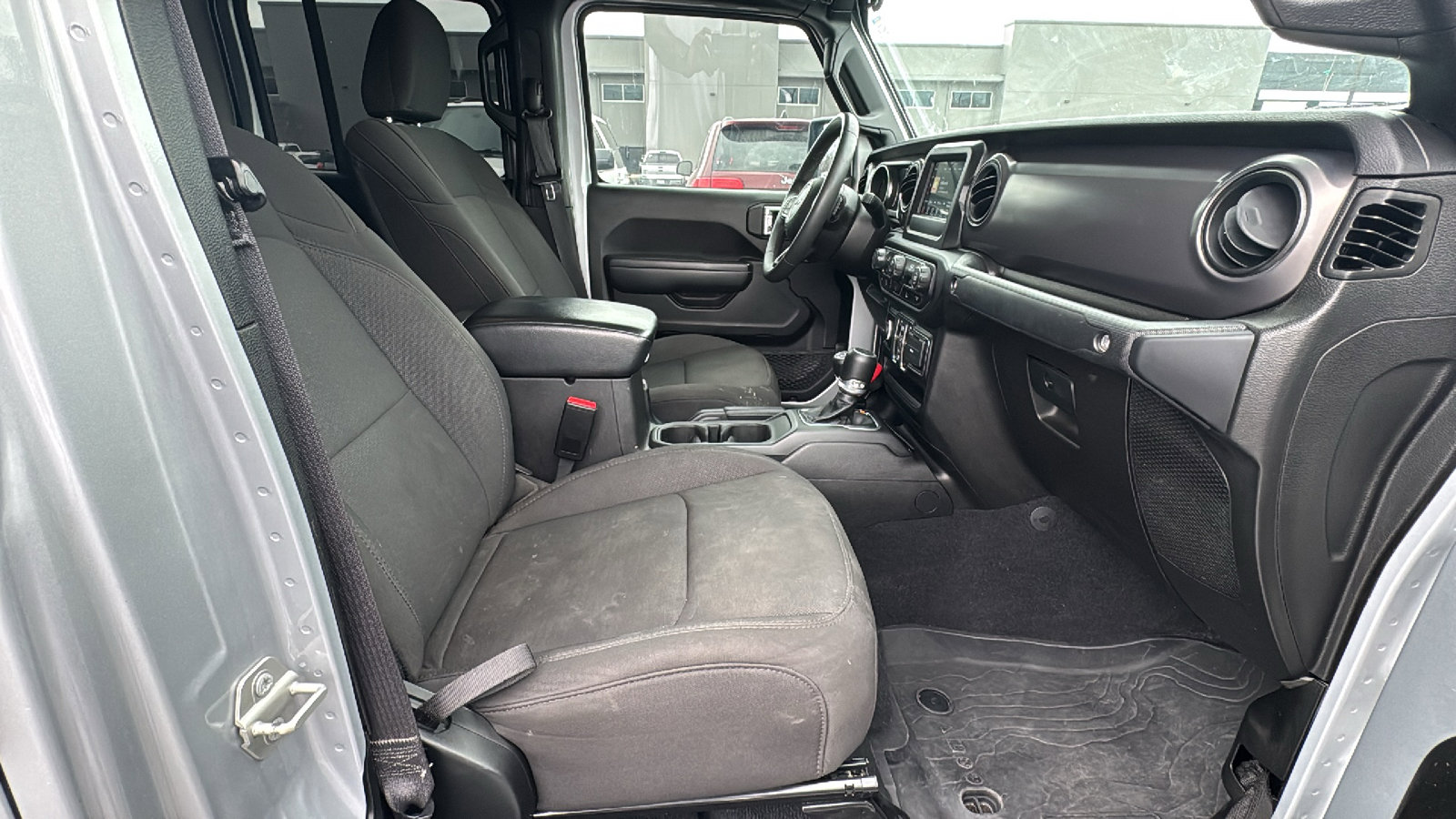 Used 2023 Jeep Gladiator Willys image 27