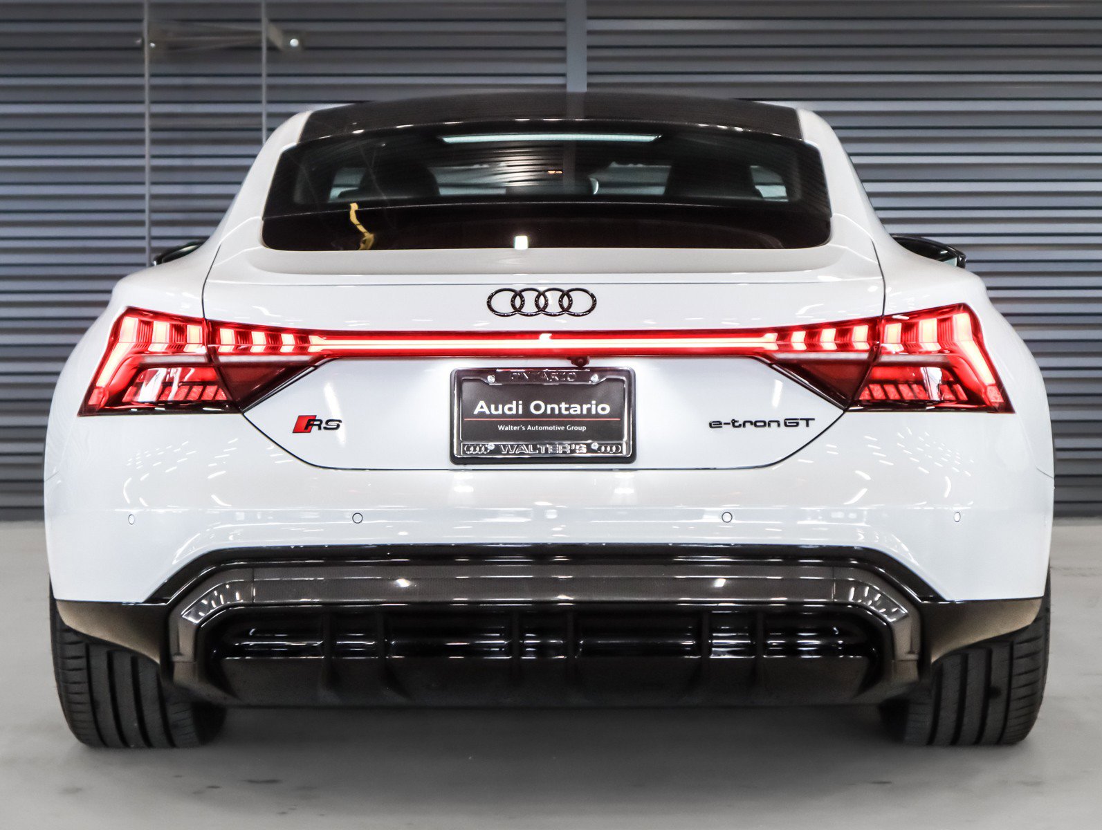 Used 2024 Audi RS e-tron GT w/ Carbon Performance Package AWD/4WD image 14