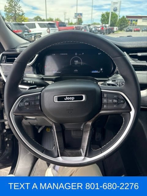 Used 2024 Jeep Grand Cherokee Limited AWD/4WD image 14