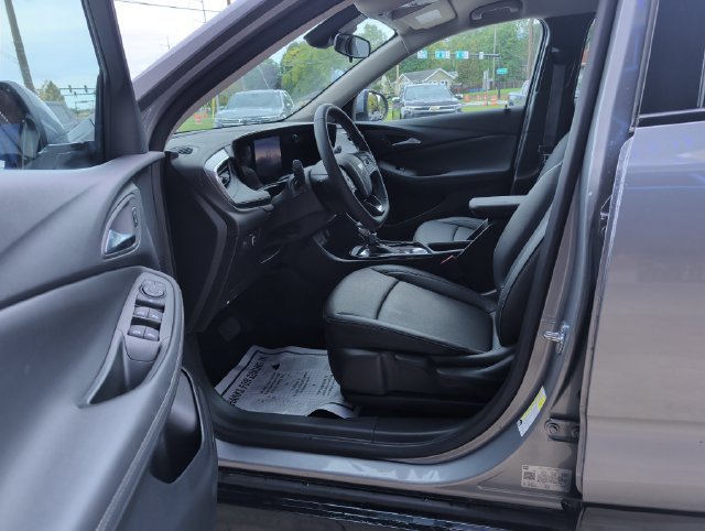 Used 2024 Buick Encore GX Sport Touring w/ Advanced Technology Package AWD/4WD image 11