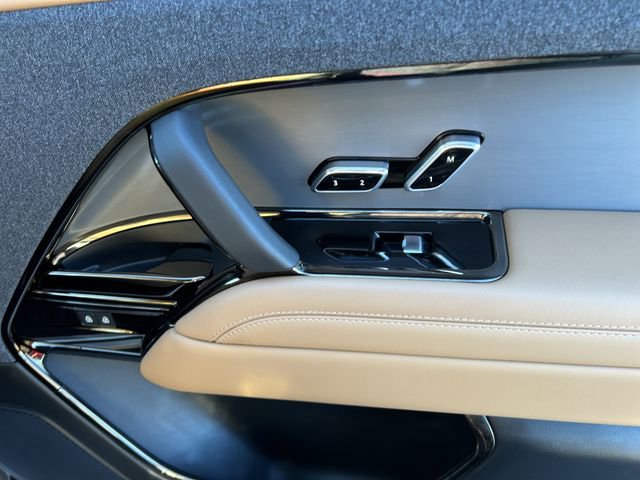 Used 2023 Land Rover Range Rover Sport SE AWD/4WD image 21