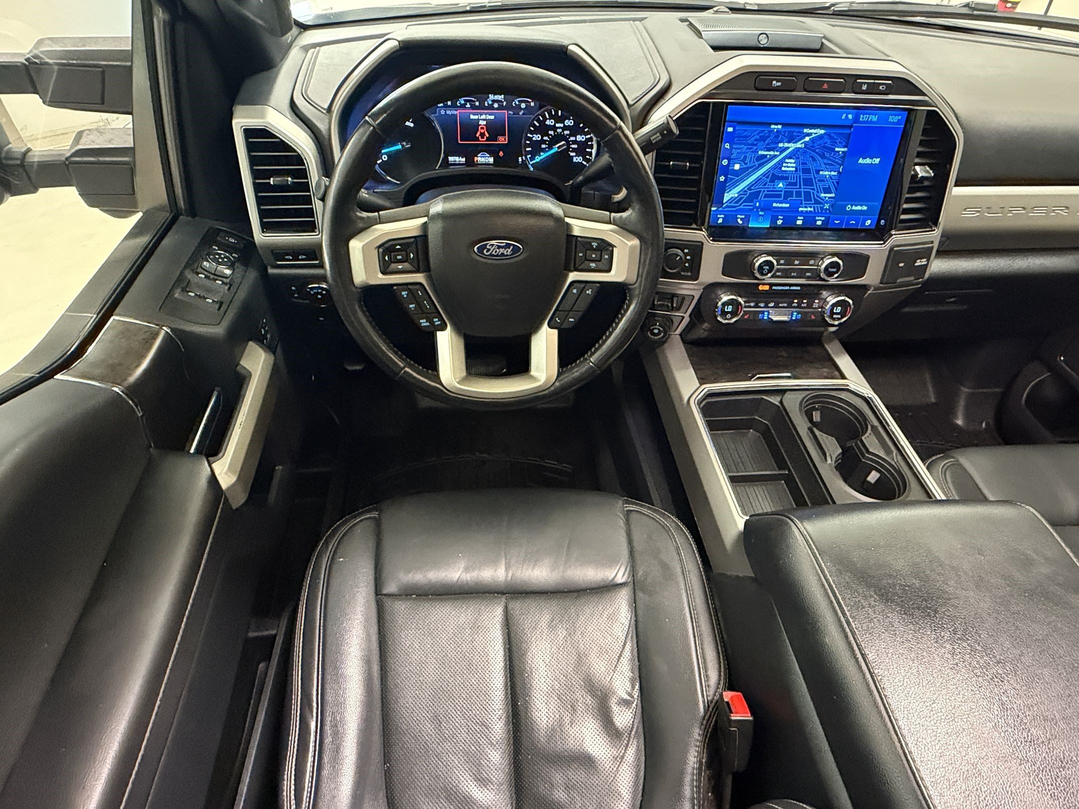 Used 2022 Ford F250 Lariat w/ Lariat Ultimate Package AWD/4WD image 31