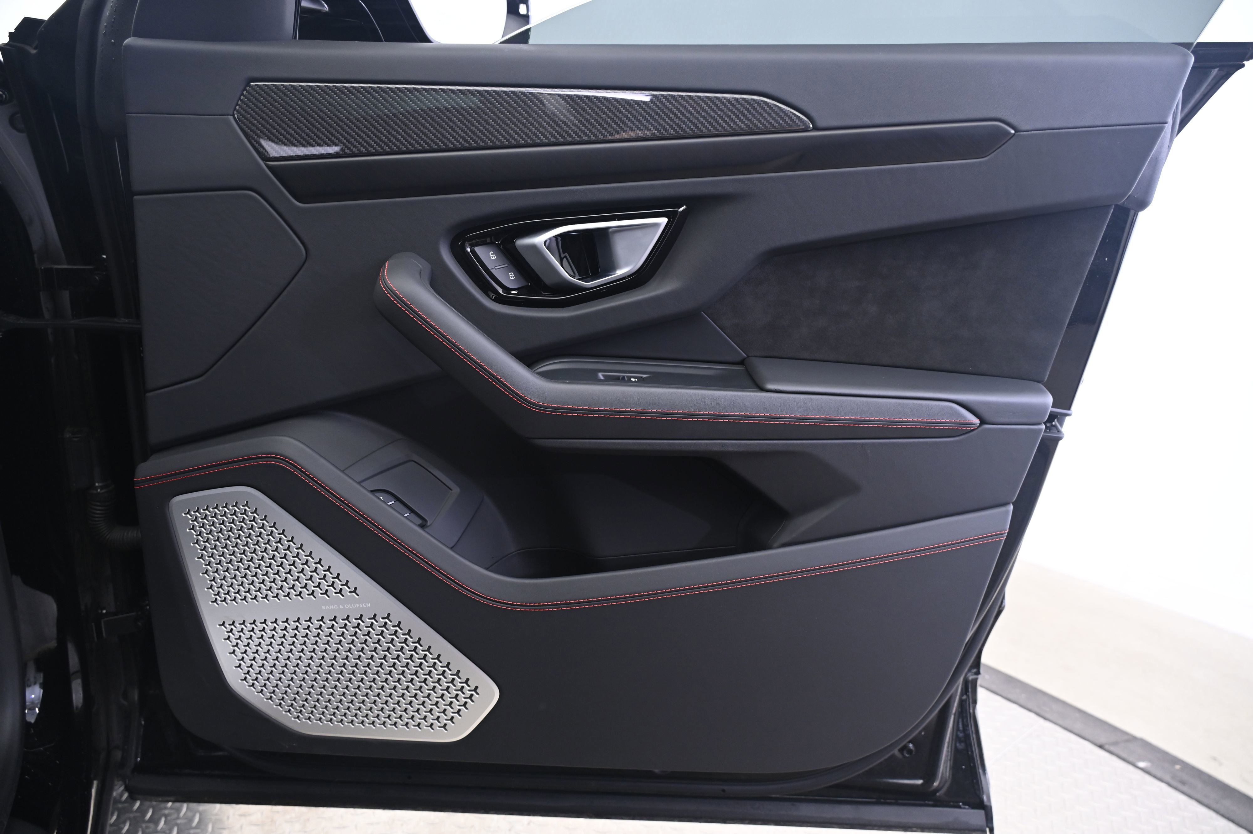 Used 2022 Lamborghini Urus image 20