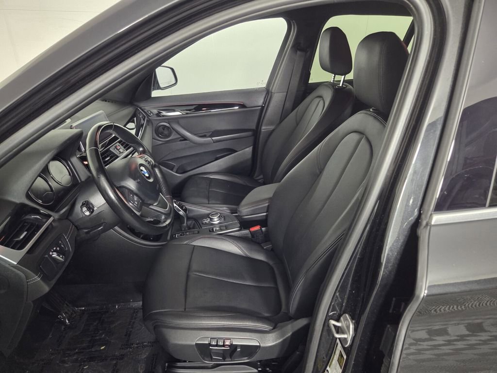 Used 2020 BMW X1 sDrive28i image 11