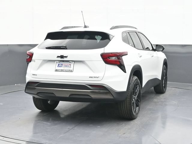 New 2026 Chevrolet Trax ACTIV w/ Sunroof Package FWD image 9