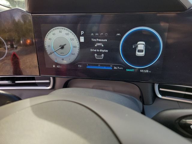 Used 2024 Hyundai Elantra SEL image 18