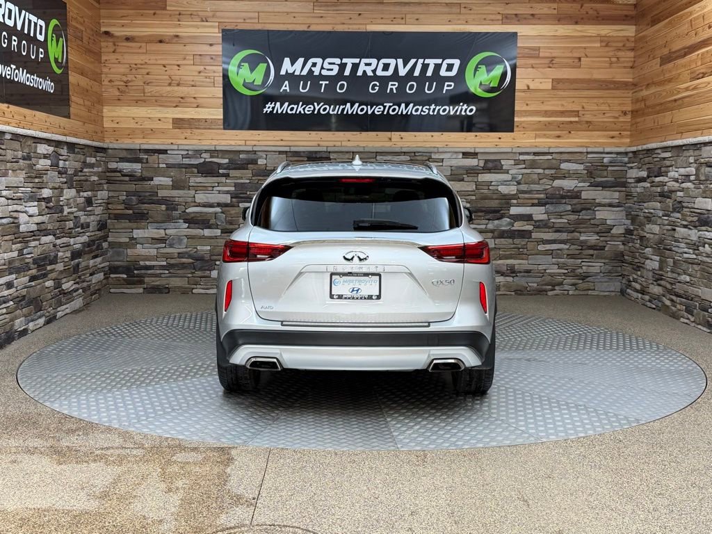 Used 2019 INFINITI QX50 Luxe w/ Navigation Package AWD/4WD image 8