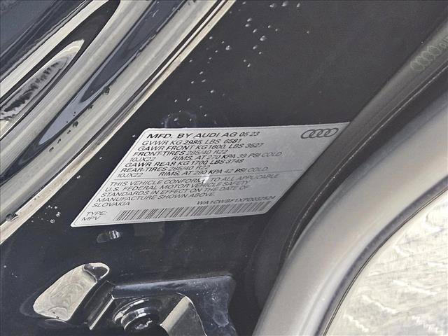 Used 2023 Audi SQ8 Prestige w/ Prestige Package AWD/4WD image 26
