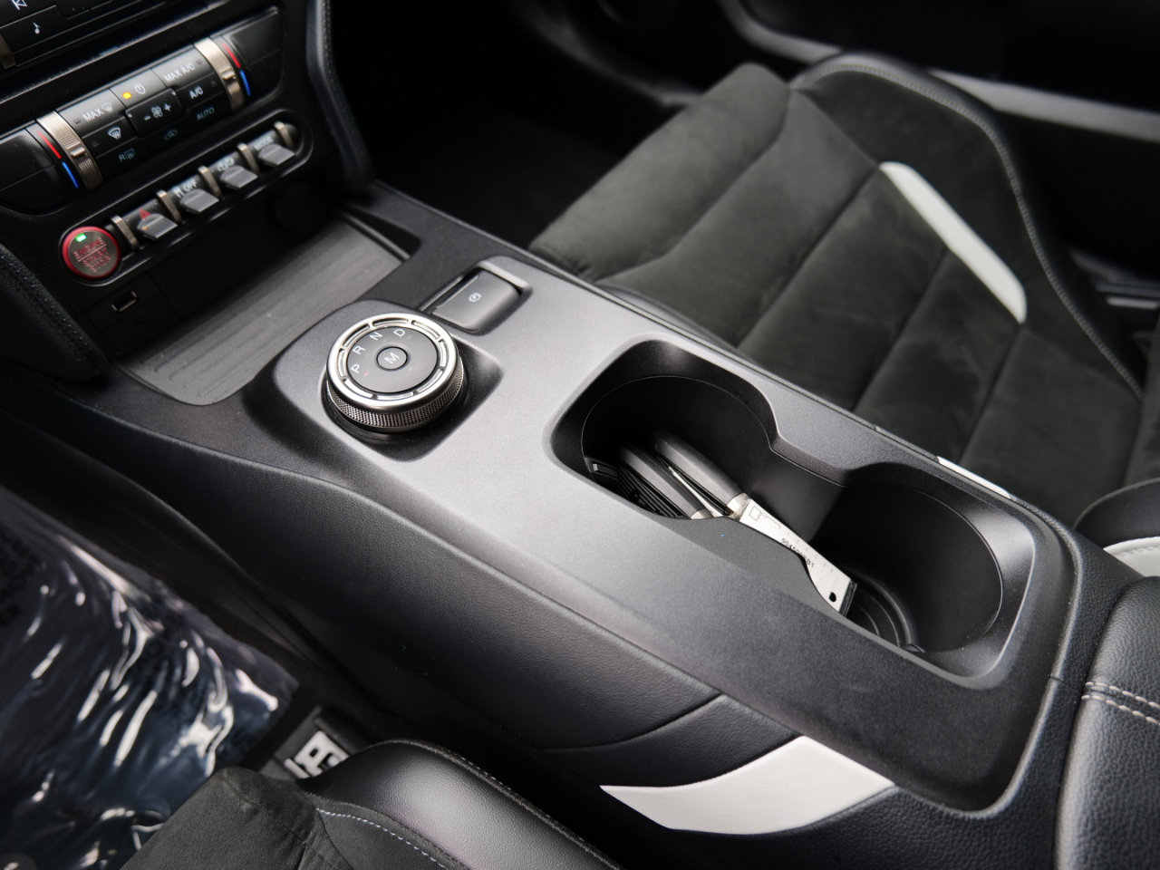 Used 2021 Ford Mustang Shelby GT500 w/ Technology Package image 31