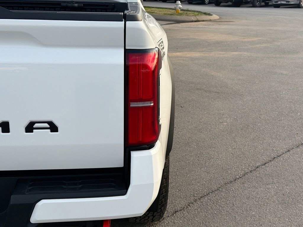 Used 2024 Toyota Tacoma TRD Off-Road image 11