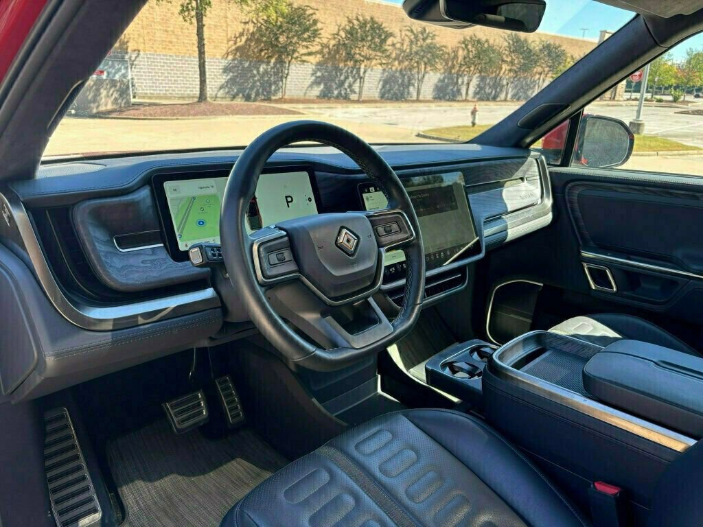 Used 2022 Rivian R1T Launch Edition image 10