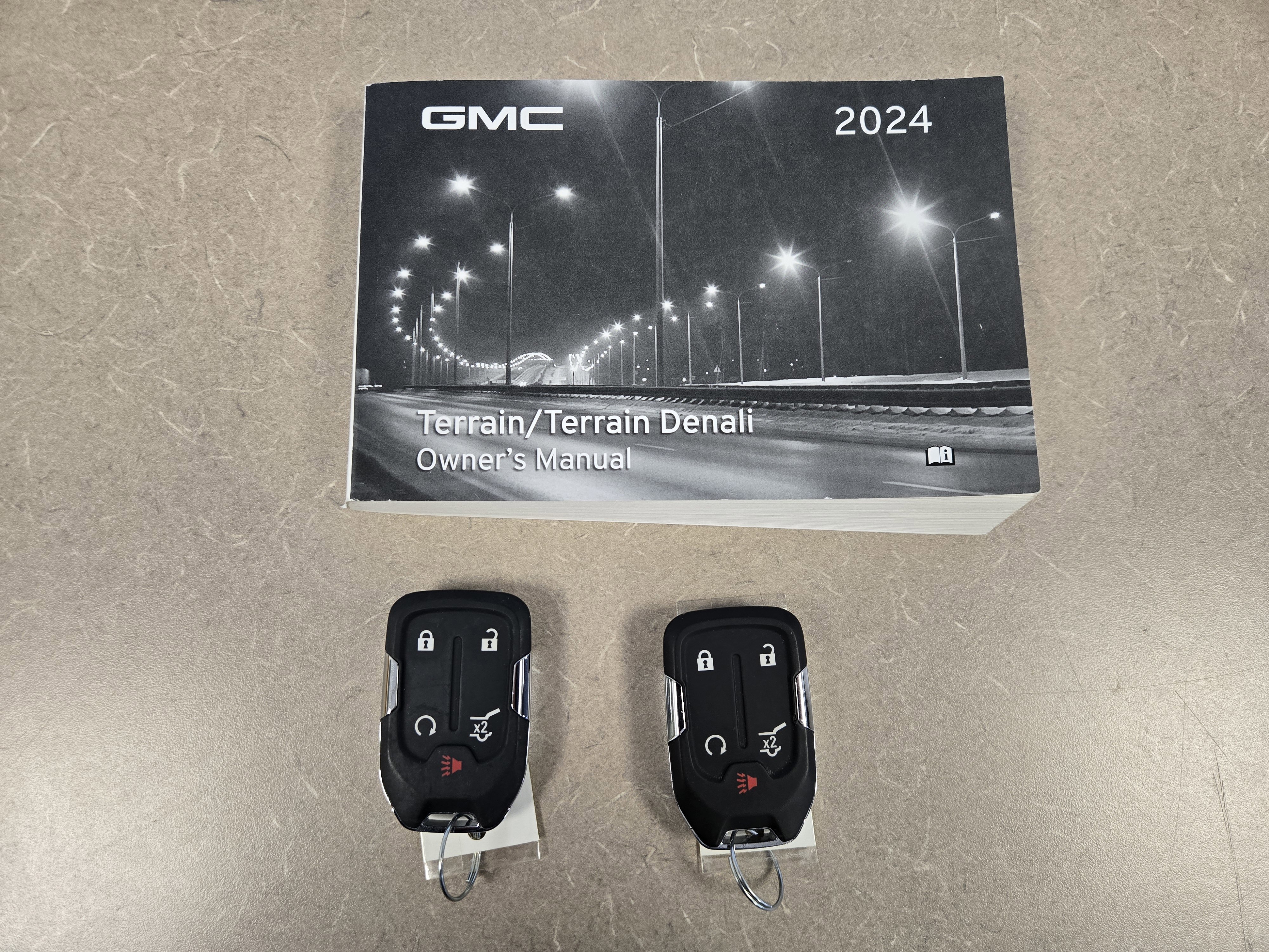 Certified 2024 GMC Terrain SLE w/ Driver Convenience Package image 17