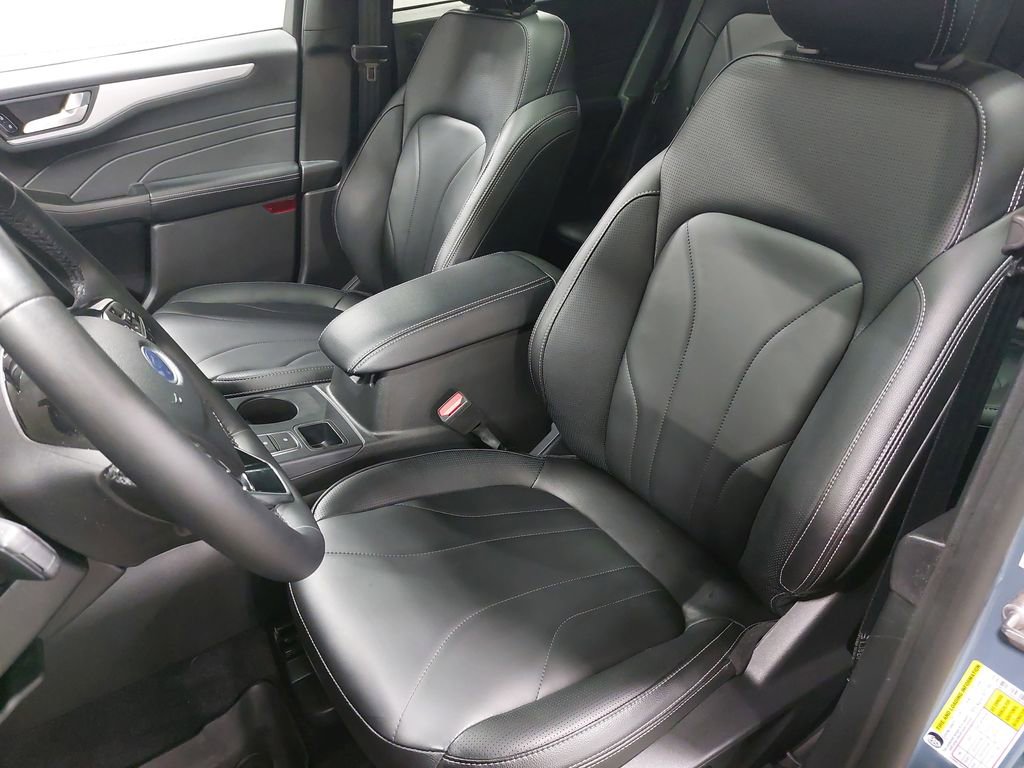 Used 2025 Ford Escape Platinum w/ Premium Technology Package image 15