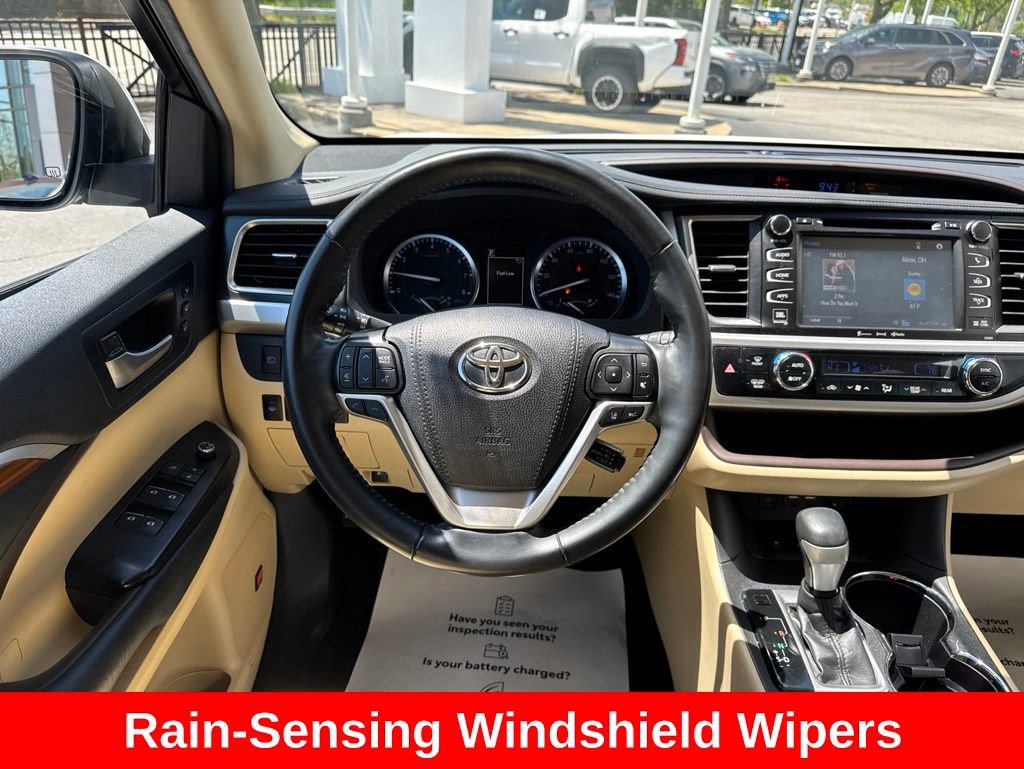 Used 2019 Toyota Highlander Limited Platinum AWD/4WD image 28