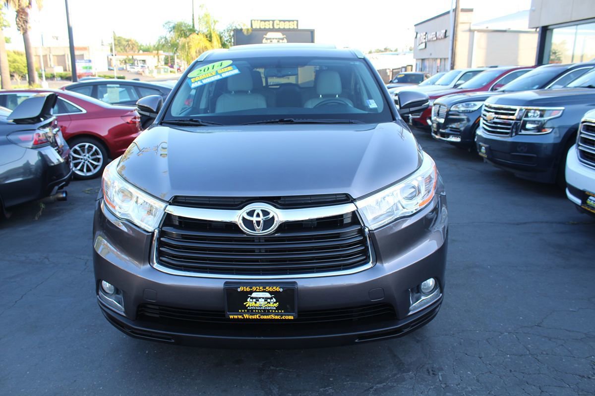 Used 2014 Toyota Highlander Limited AWD/4WD image 3
