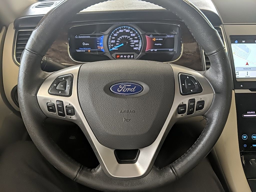Used 2017 Ford Taurus Limited image 17
