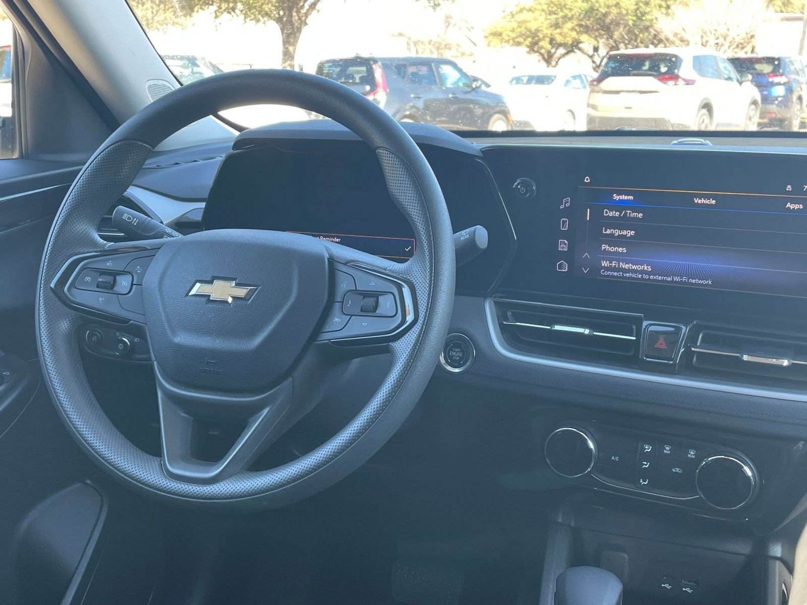 Used 2025 Chevrolet TrailBlazer LT FWD image 35