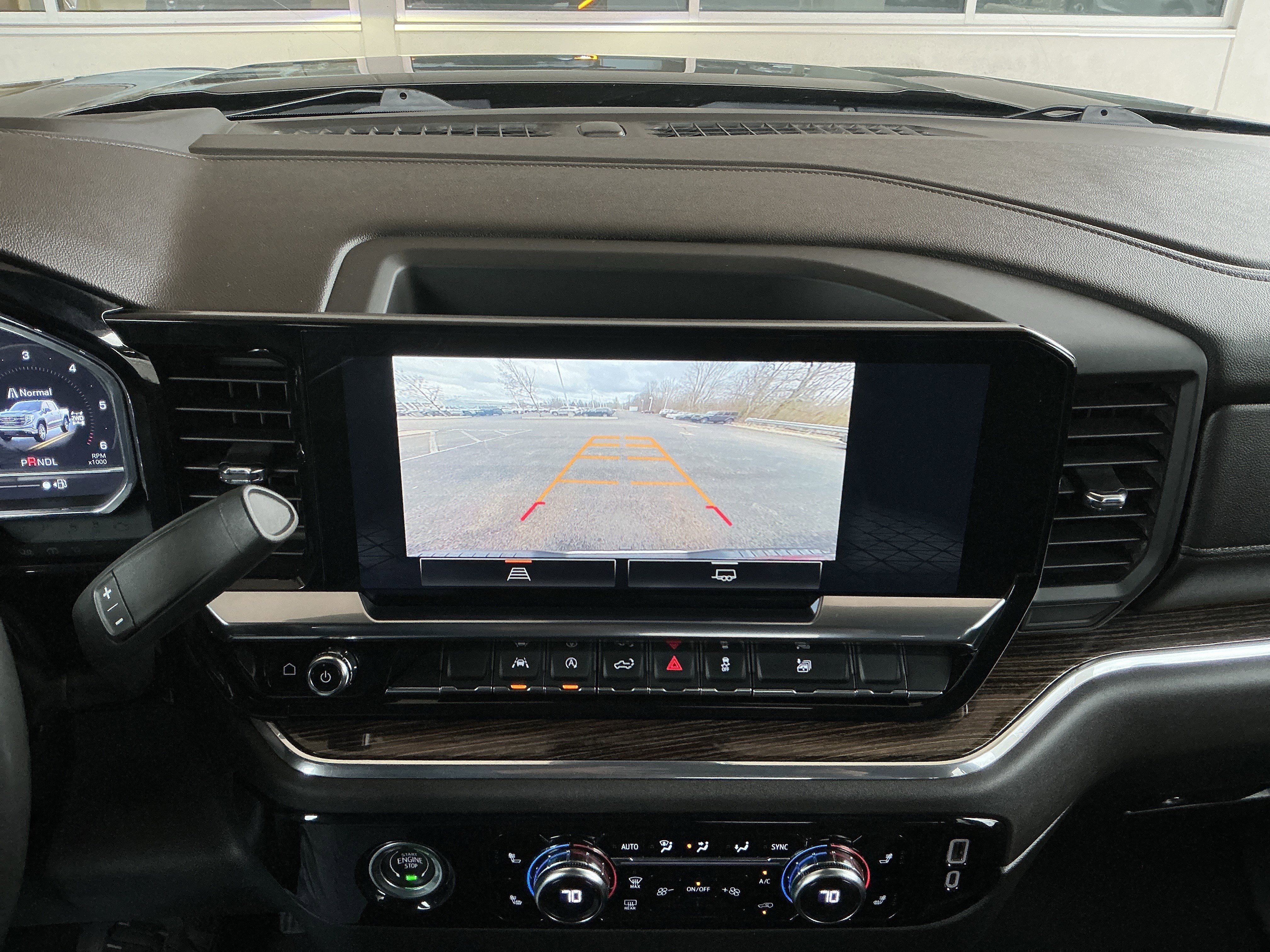 Used 2023 GMC Sierra 1500 SLE image 10