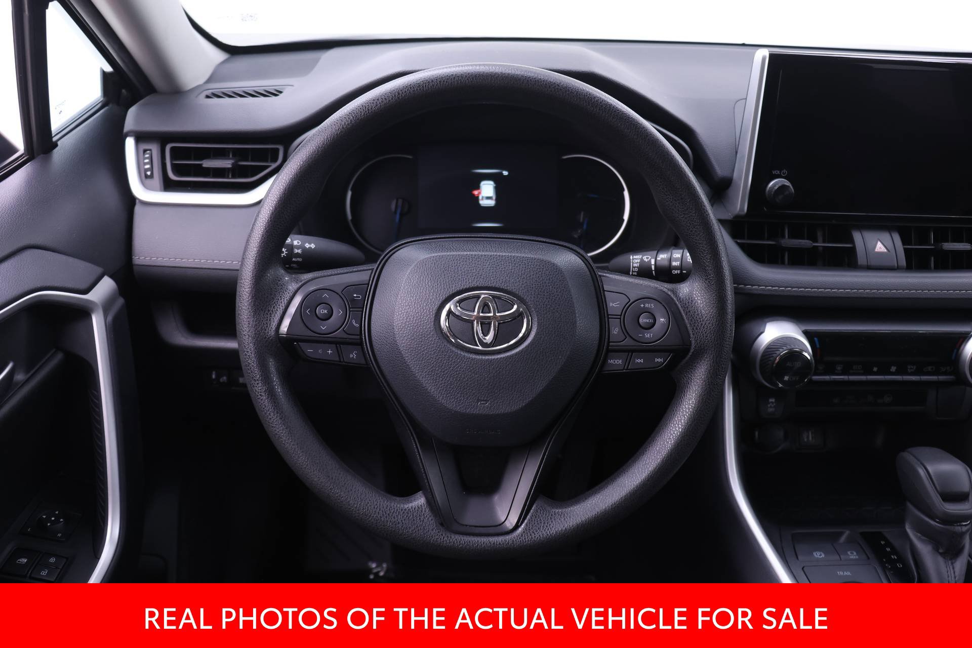 Certified 2025 Toyota RAV4 XLE AWD/4WD image 13