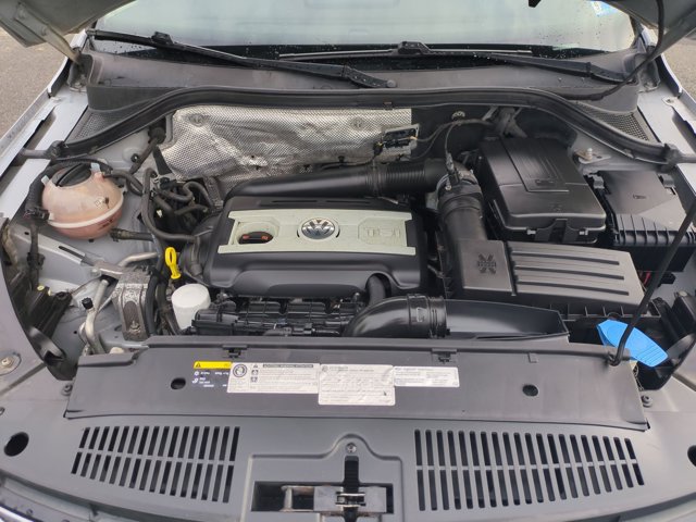 Used 2014 Volkswagen Tiguan SE FWD image 20
