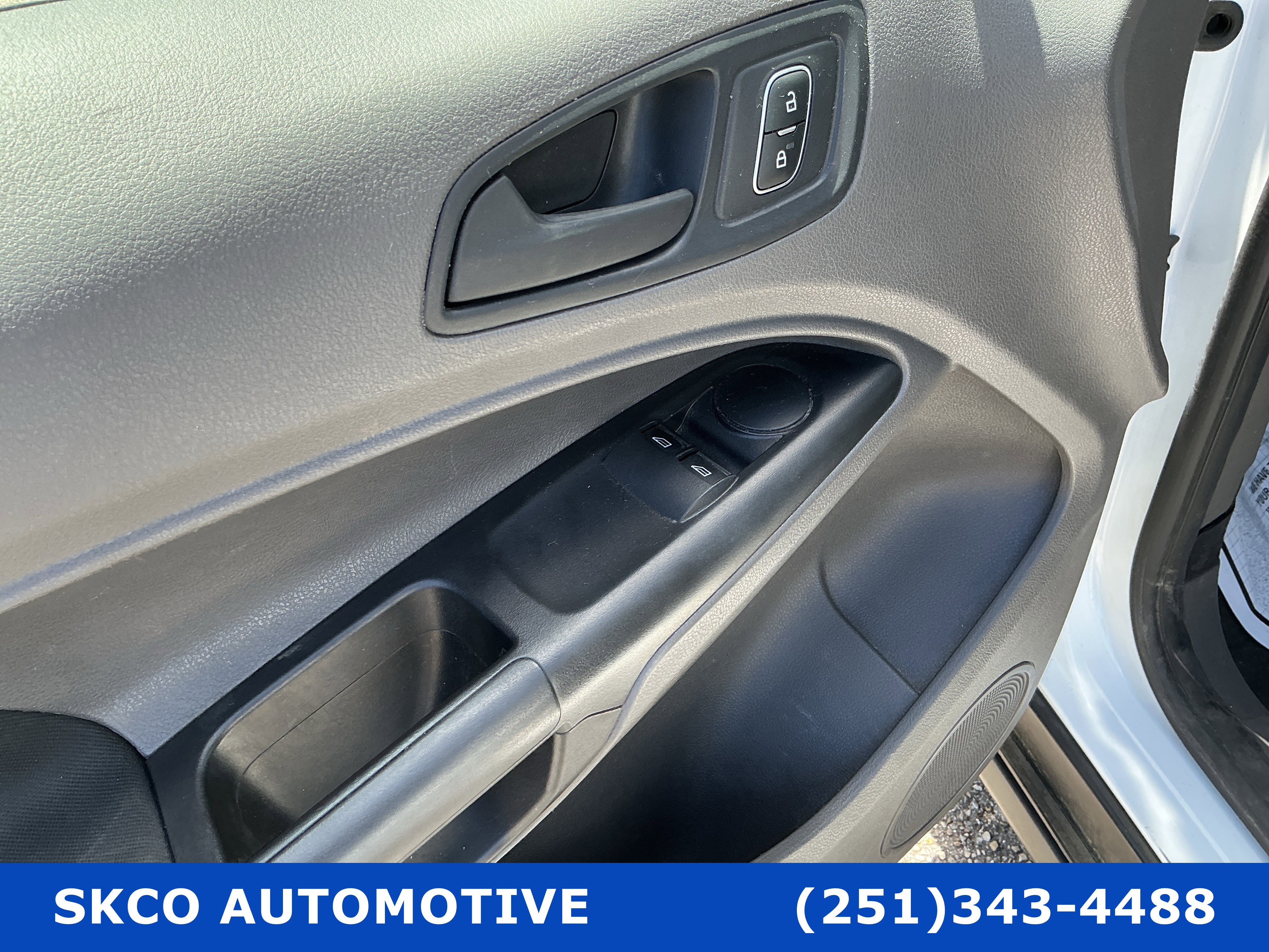 Used 2019 Ford Transit Connect XL image 22