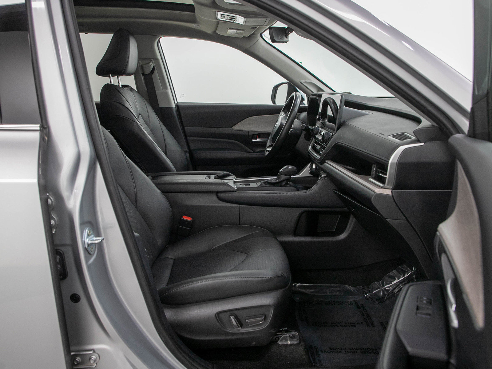 Used 2024 Toyota Grand Highlander AWD Hybrid image 11