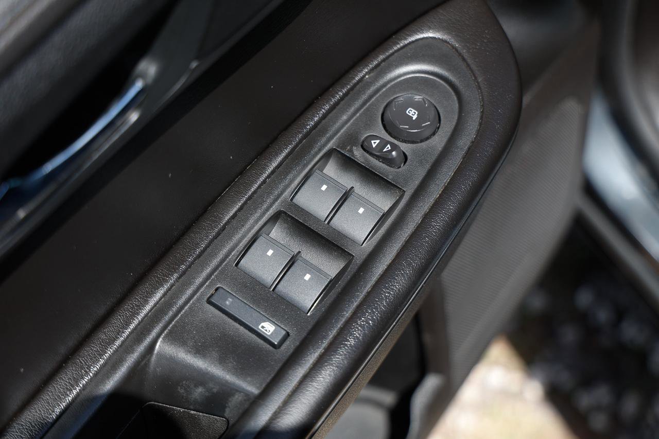 Used 2014 Chevrolet Traverse LT w/ All-Star Edition image 40