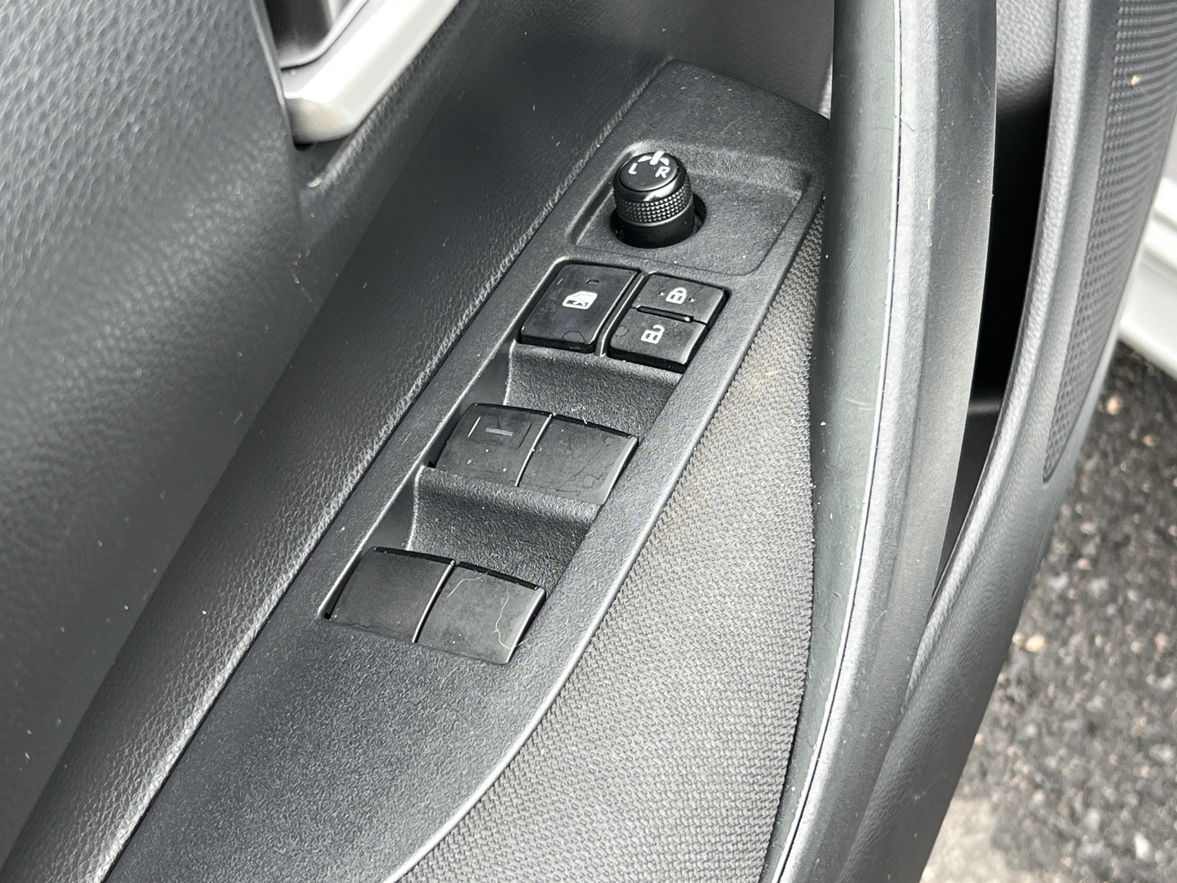 Certified 2021 Toyota Corolla LE FWD image 15
