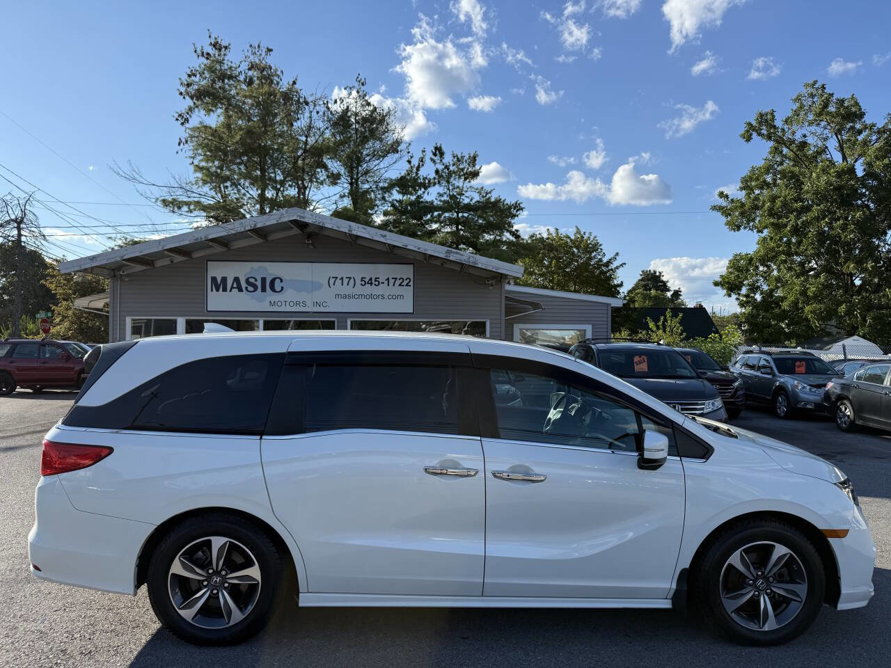 Used 2019 Honda Odyssey Touring image 3
