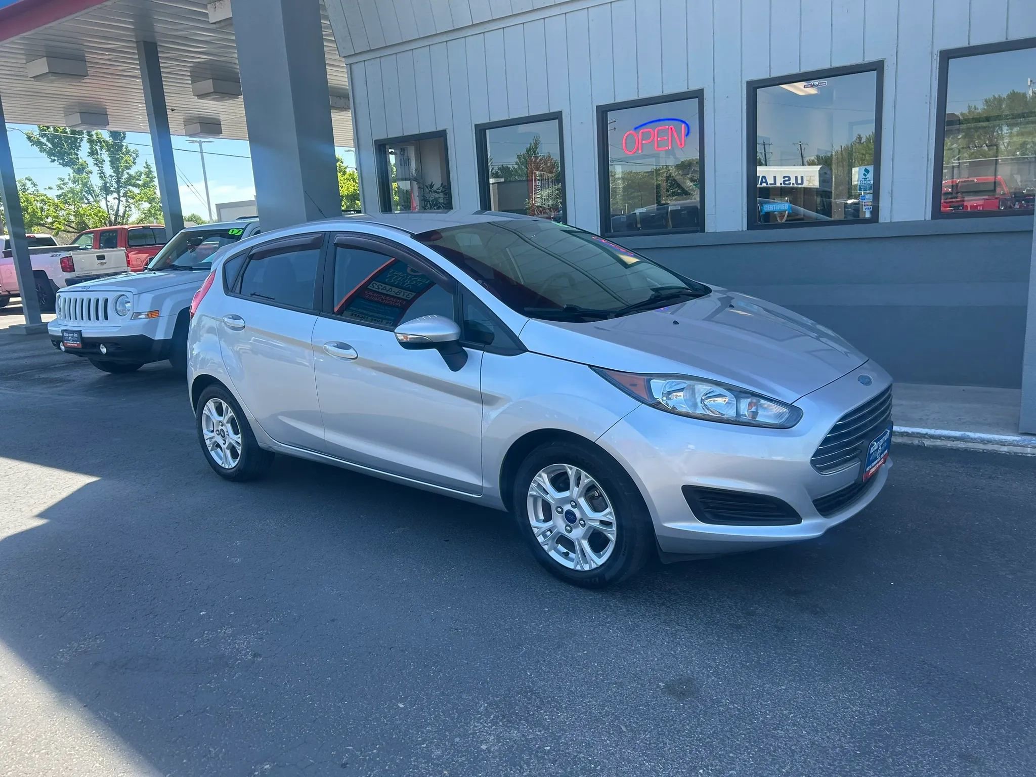 Used 2015 Ford Fiesta SE FWD image 23