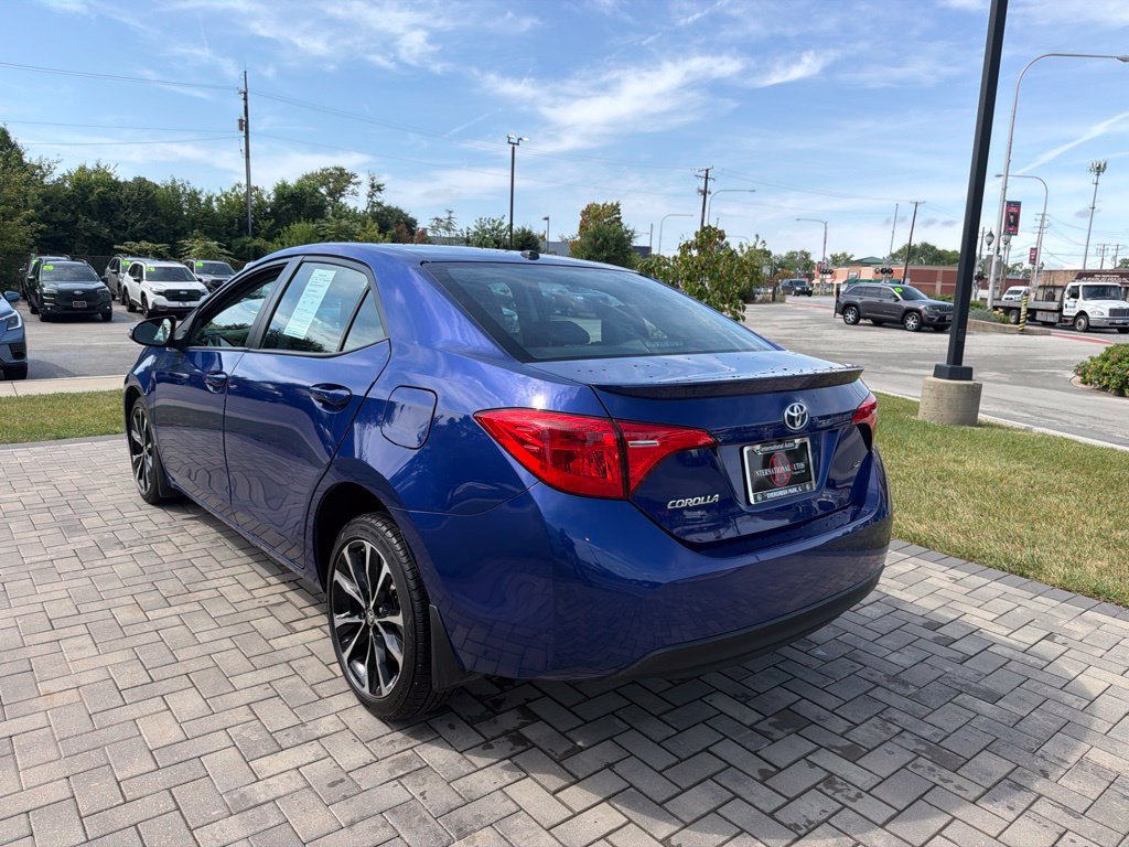 Used 2018 Toyota Corolla SE w/ SE Premium Package FWD image 8