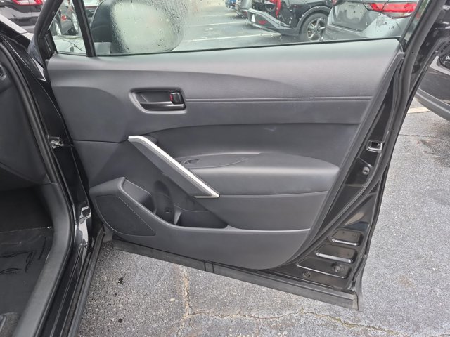 Used 2025 Toyota Corolla Cross LE FWD image 32