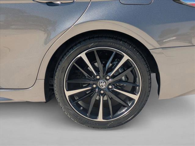 Used 2018 Toyota Camry XSE image 22
