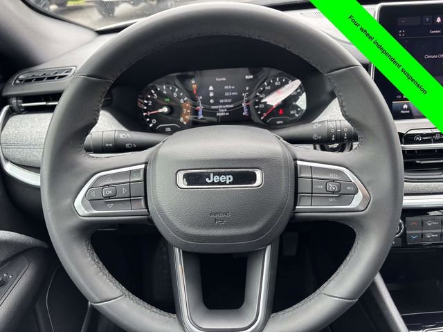 Used 2024 Jeep Compass Latitude image 26