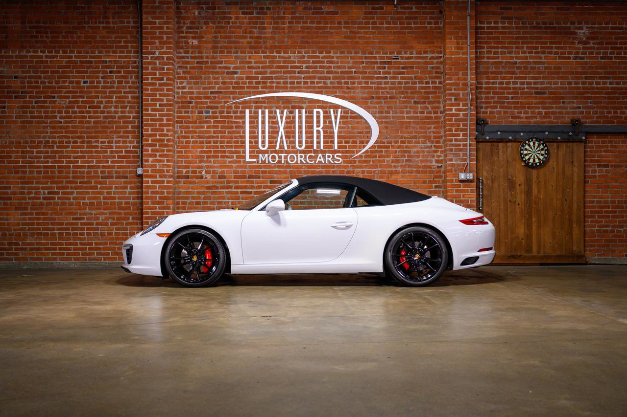 Used 2017 Porsche 911 Carrera S RWD image 5