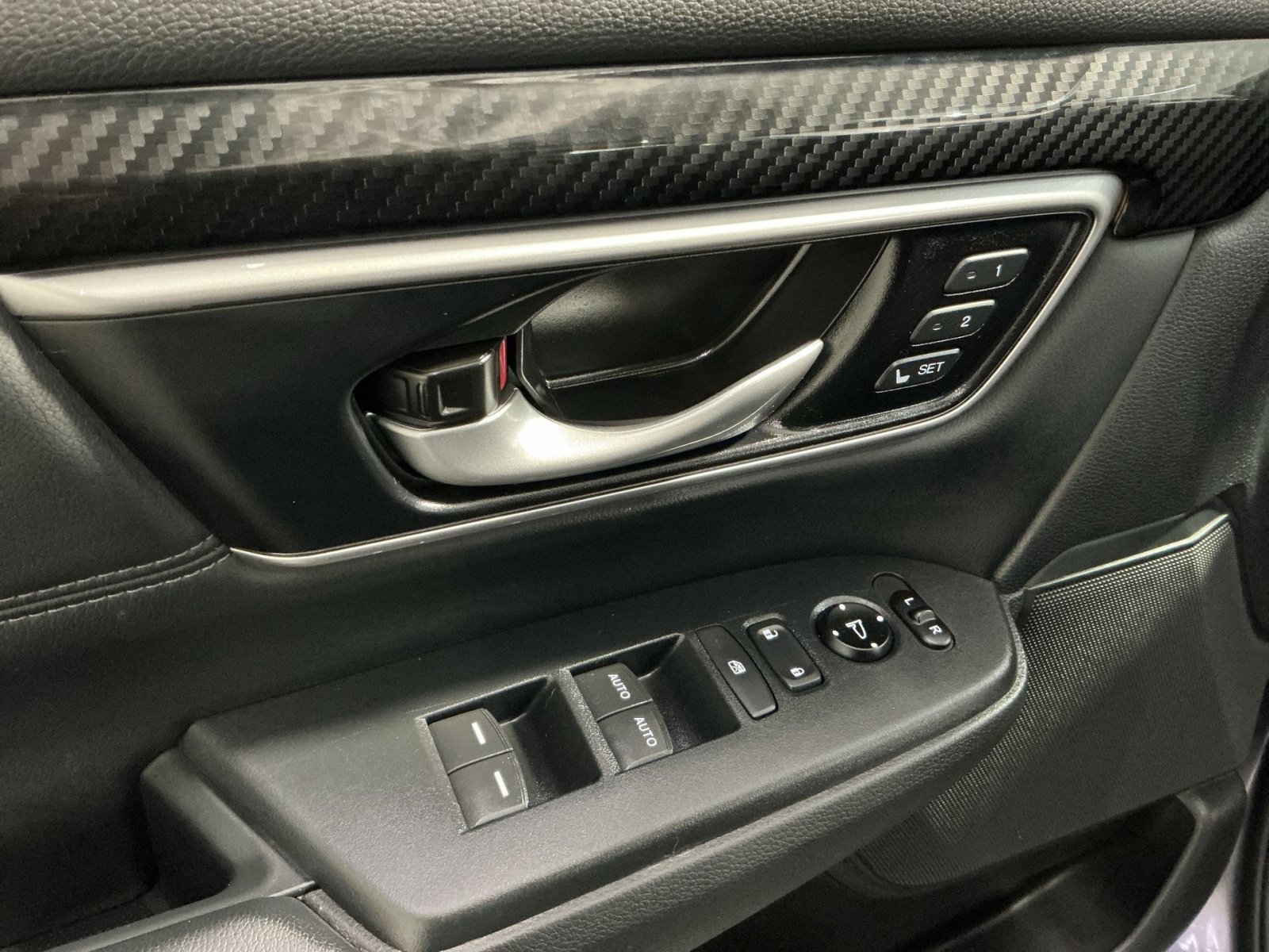 Used 2020 Honda CR-V Touring image 16
