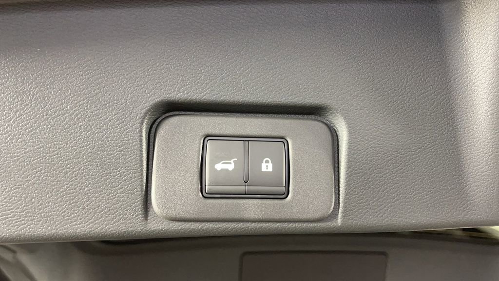 New 2025 Nissan Rogue SV image 33