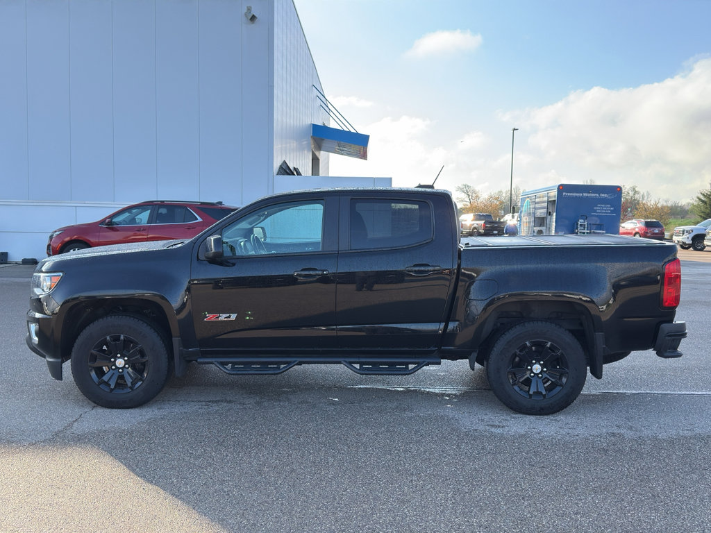 Used 2017 Chevrolet Colorado Z71 w/ Z71 Midnight Edition AWD/4WD image 2